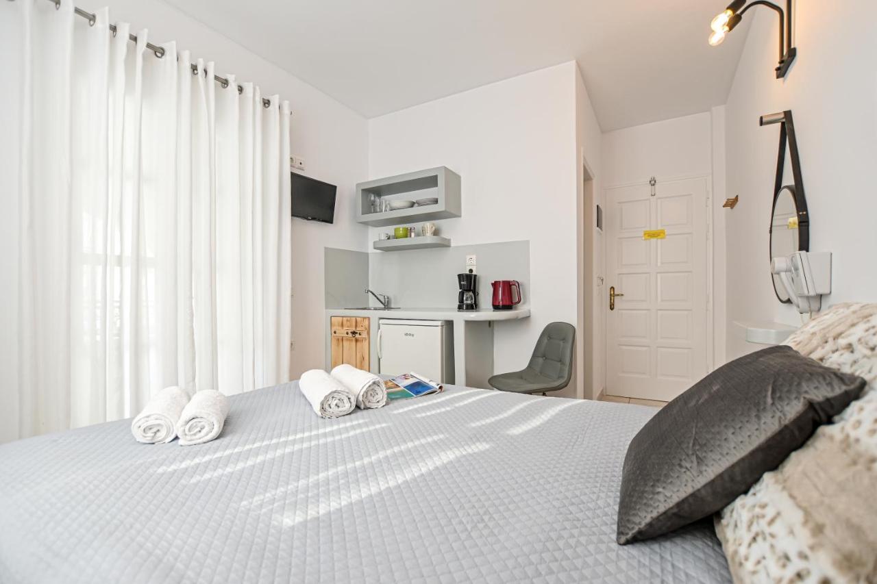 Pension Irene 2 Naxos City ภายนอก รูปภาพ